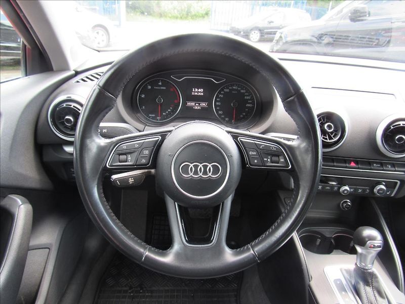 Audi A3 1,6 TDI 81kW Sportback Automat - fotka 12 z 31
