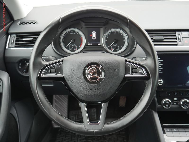 Škoda Octavia (2019) 1.5 TSi, ČR, Style, LED, navi - fotka 11 z 24