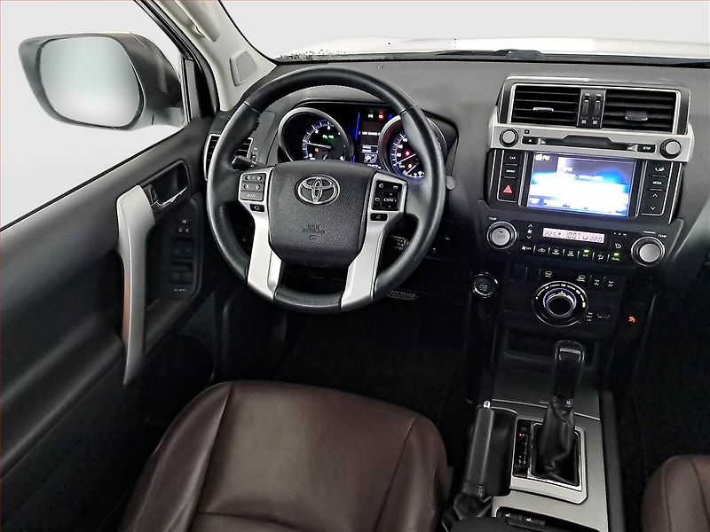 Toyota Land Cruiser (2016) 2.8 D-4D - fotka 7 z 23