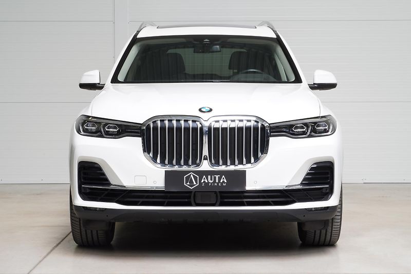 BMW X7  Xdrive40d,ČR,DPH,1.maj,6 míst - fotka 2 z 43