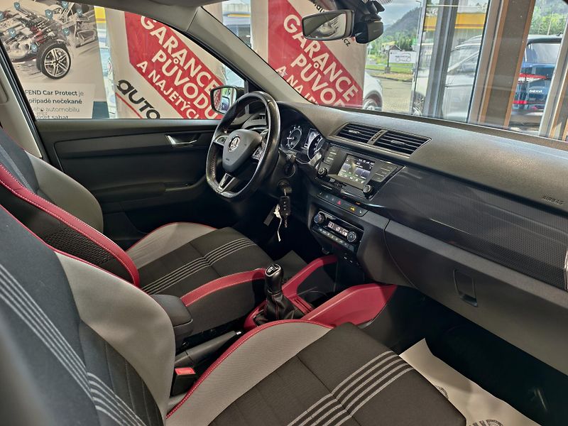Škoda Fabia 1.2 TSI MONTE CARLO, PANORAMA - fotka 8 z 23
