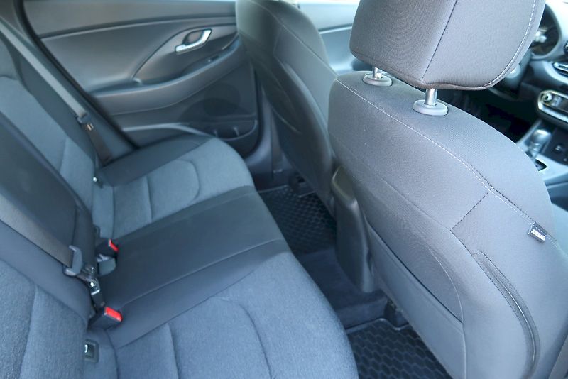 Hyundai i30 (2023) SW Smart 1,0 T - GDI DCT7 88 k - fotka 15 z 35