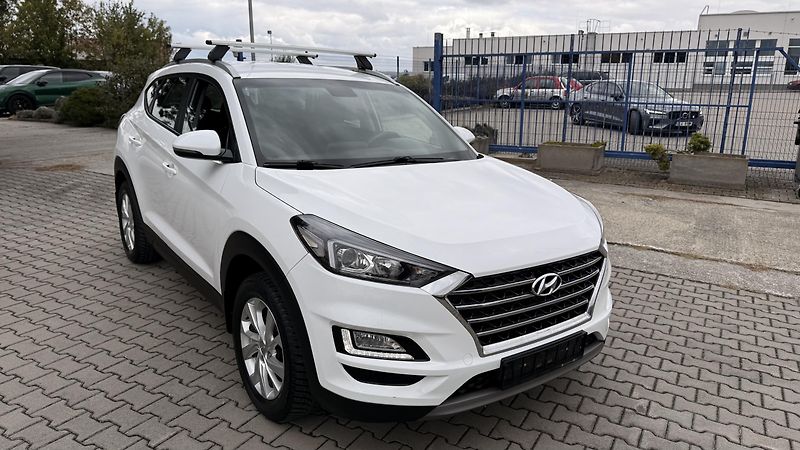 Hyundai Tucson (2020) 1.6 CRDI 4X4, ČR,2 MAJITEL - fotka 16 z 35