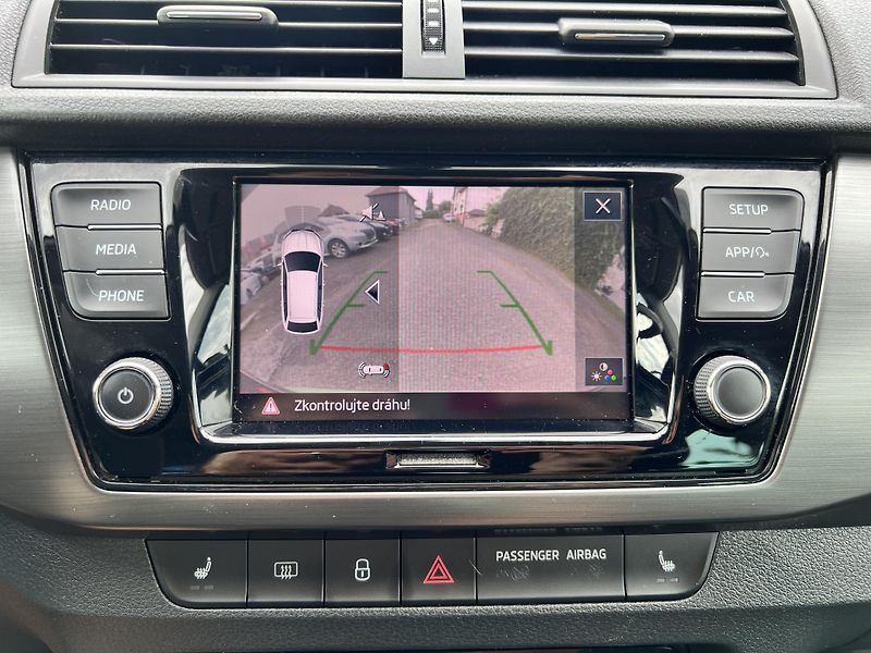 Škoda Fabia Style+ 1.0TSi KAMERA ČR 1.MAJ. - fotka 24 z 46