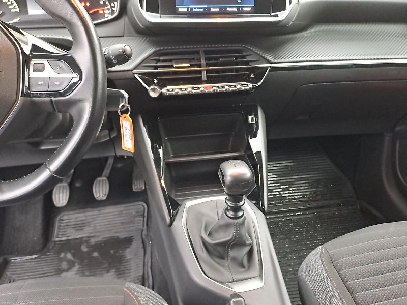 Peugeot 208 (2020) ACTIVE 1.2 PureTech 100 MAN6 - fotka 11 z 15