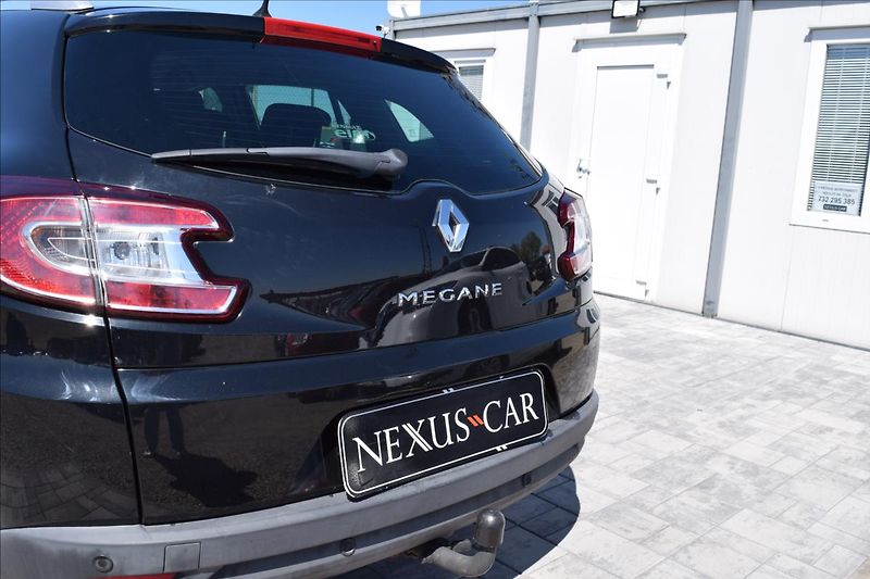 Renault Mégane 1,5 DCI 81KW PO SERVISE TAŽNÉ - fotka 11 z 47