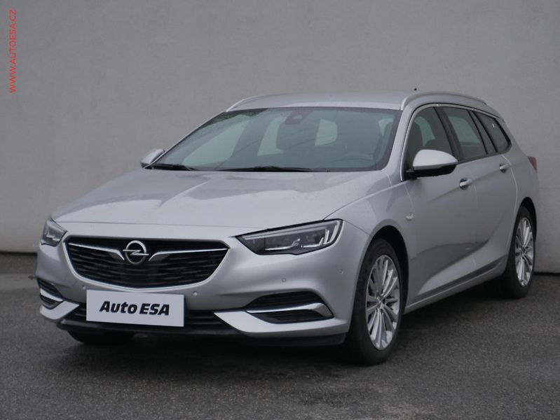 Opel Insignia (2018) 2.0CDTi 4x4, 1.maj,ČR - fotka 3 z 22