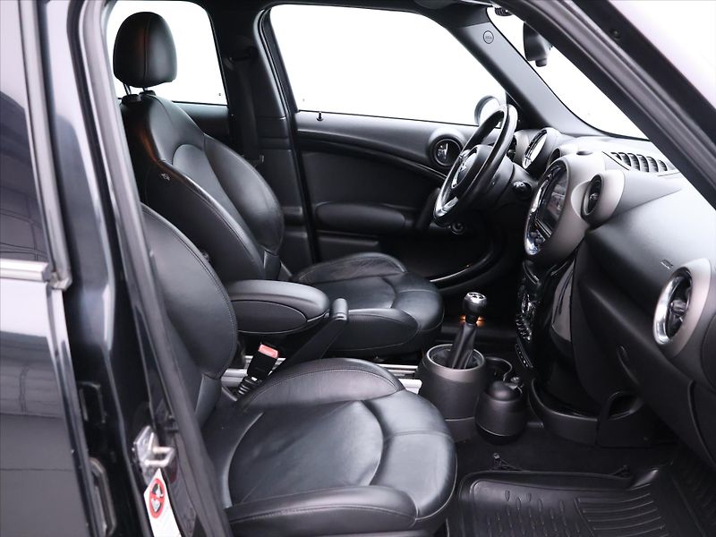 Mini One 1,6 D Countryman Tempo Klima - fotka 11 z 22