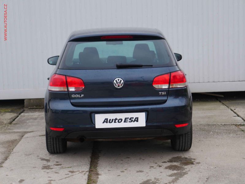 Volkswagen Golf (2011) 1.2 TSi, Comfortline - fotka 5 z 15