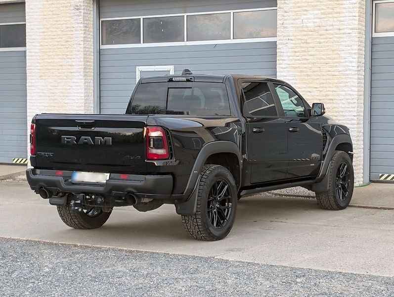 RAM 1500 TRX, Equipment Level 2, Harman - fotka 6 z 32