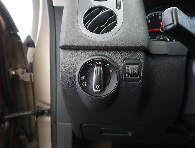 Volkswagen Tiguan (2013) 2.0 TDI, 4X4, Automat - fotka 21 z 22