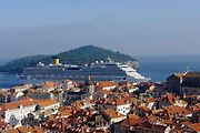 Lokrum se nachází opravdu nedaleko Dubrovníku.