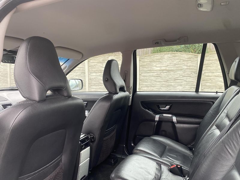 Volvo XC90 2.5TDi D5 200PS 7M 196000KM 1A - fotka 105 z 161