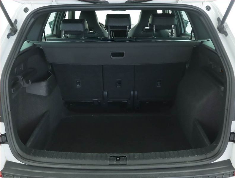 Škoda Kodiaq (2024) Sportline 1.5 TSI - fotka 14 z 17