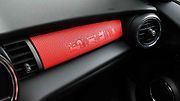 Zakázkové díly personalizační služby Mini Yours Customized.