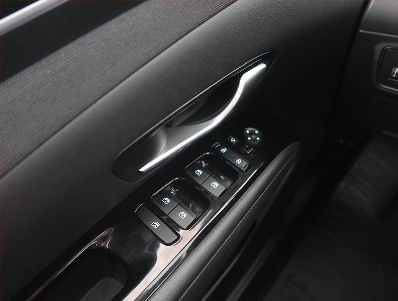 Hyundai Tucson (2021) 1.6 T-GDI - fotka 14 z 14