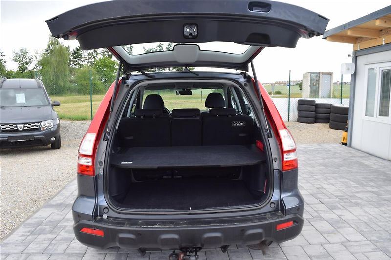 Honda CR-V 2,2 d 103KW TAŽNÉ 4X4 2XKOLA - fotka 24 z 50