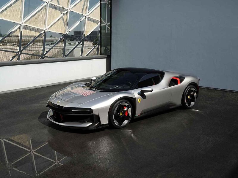 Unikátní supersportovní model Ferrari CZ26. Vznikl jediný kus pro náročného amerického klienta.