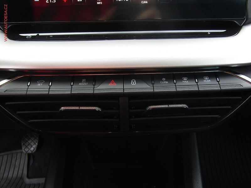 Škoda Octavia (2021) 2.0TDi, Ambition, LED - fotka 15 z 22