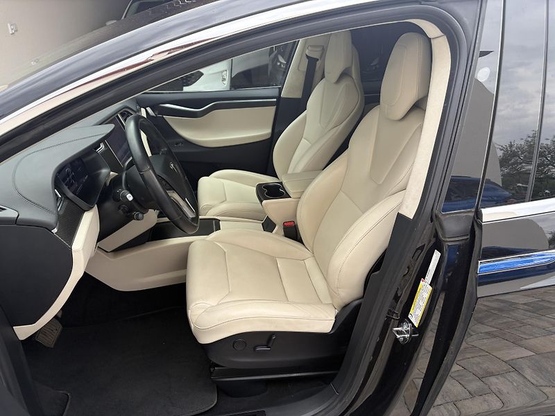 Tesla Model X (2018) 100D, MCU2, tazne,5mist - fotka 7 z 20