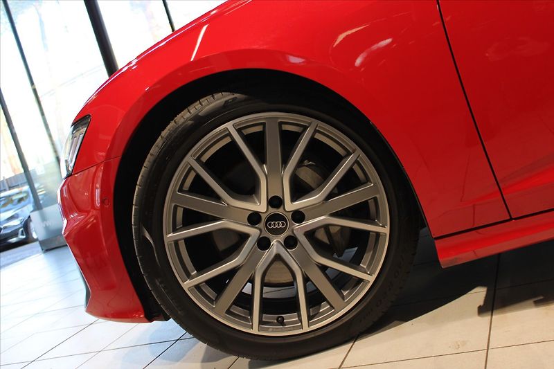 Audi A6 Avant 50 TDi quattro S line AC - fotka 32 z 36