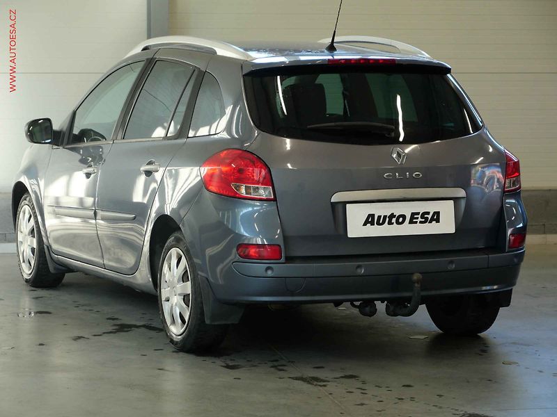Renault Clio (2010) 1.2 TCe, AC, tempo - fotka 6 z 18