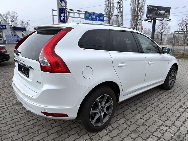 Volvo XC60 2.0 D3 110 kW OCEAN RACE - fotka 5 z 19
