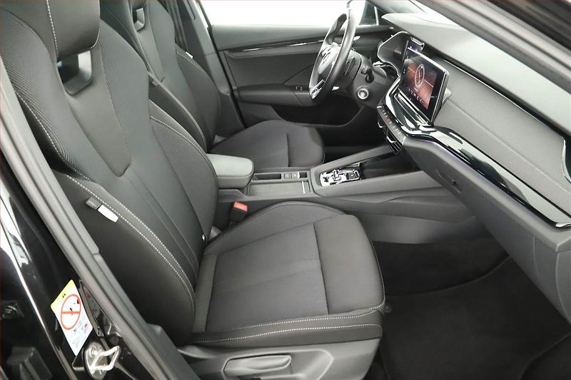 Škoda Octavia (2022) Sportline 2.0 TDI, Automat - fotka 7 z 17