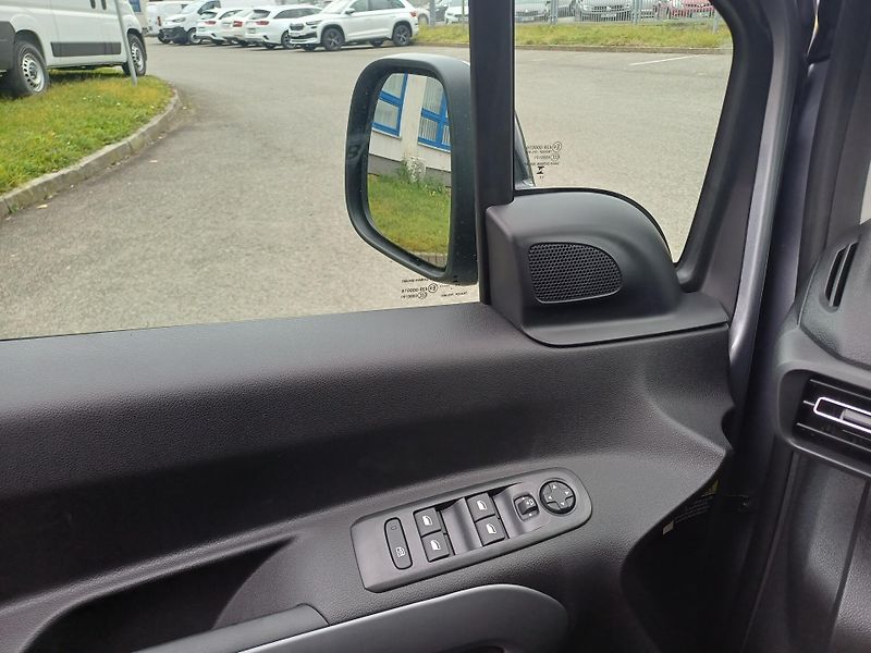 Fiat Dobló (2025) 1.5 BlueHDI 130k 6MT kombi N1 - fotka 4 z 13