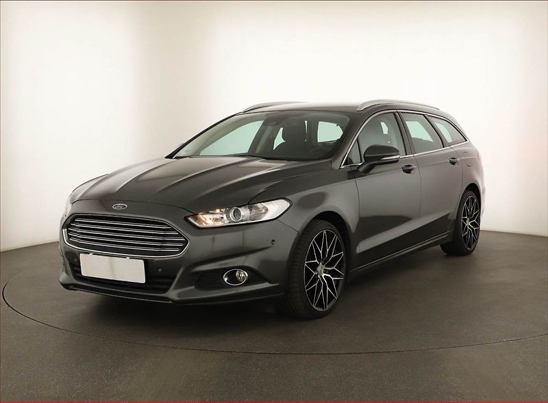 Ford Mondeo (2015) 2.0 TDCI, Serv.kniha, Navi - fotka 2 z 14