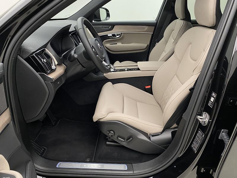 Volvo XC90 B5 AWD BRIGHT PLUS REZERVACE - fotka 3 z 64