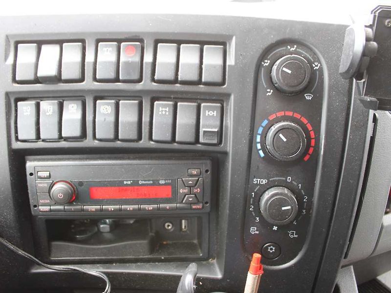 Renault Trucks D D250, EURO 6, HYDRAULICKÉ ČELO - fotka 15 z 23