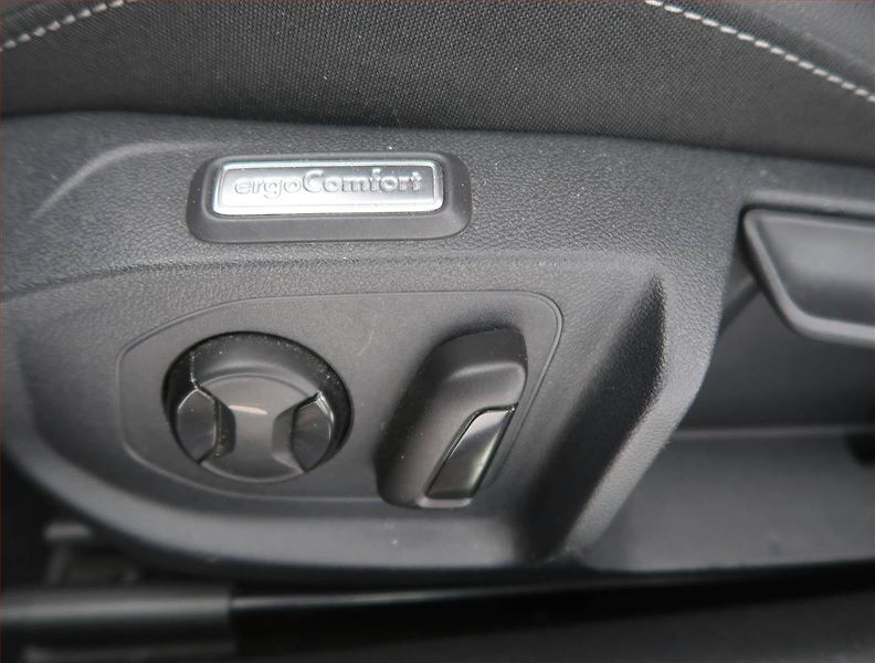 Volkswagen Arteon (2021) R-line 2.0 TDI - fotka 16 z 23