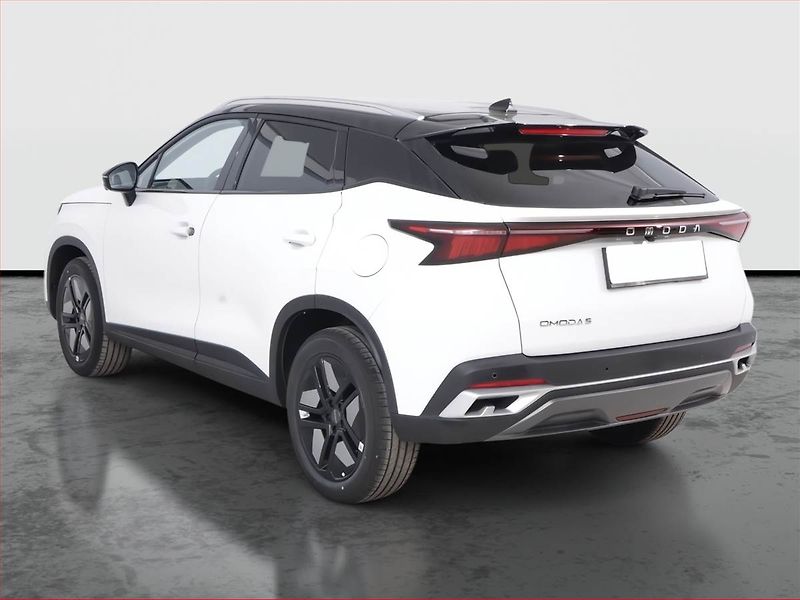 Omoda 5 (2026) 1.6 T, Ad. tempomat - fotka 4 z 17