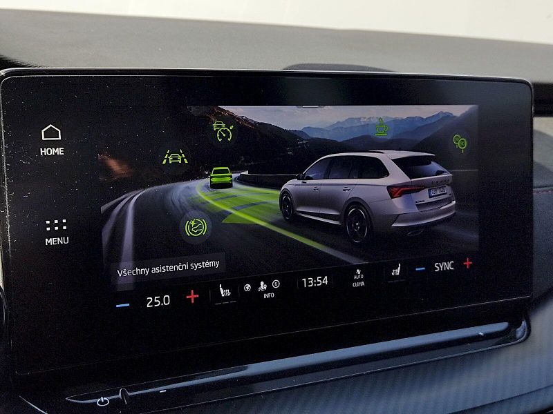 Škoda Octavia (2023) Combi RS 2,0 Tdi 147 Kw DSG - fotka 14 z 38