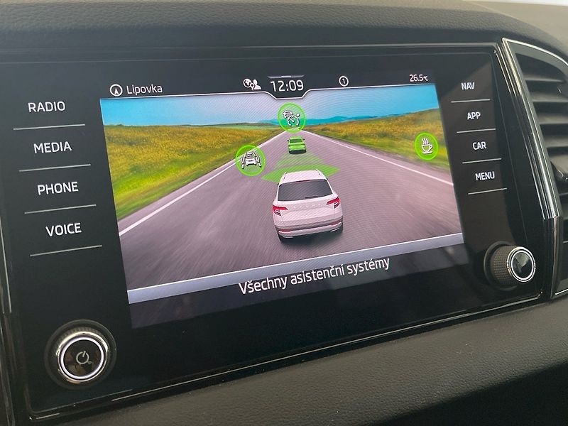 Škoda Karoq (2021) Style 1.5TSI 110kW DSG - fotka 28 z 30