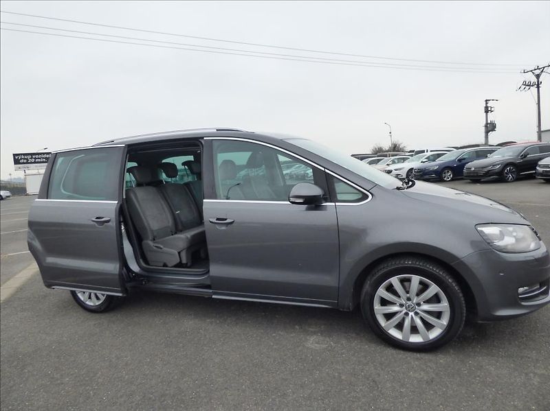 Volkswagen Sharan 2,0 TDI,Digi Klima,Navigace  H - fotka 21 z 67