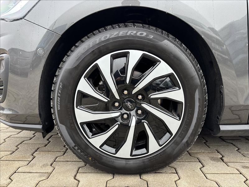 Ford Focus 1,5 EcoBlue 88kW Titanium - fotka 11 z 30