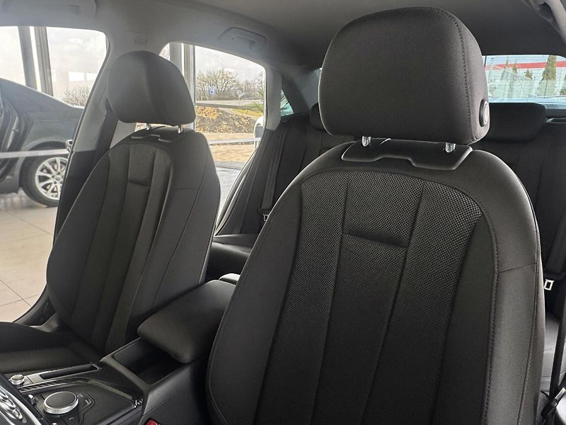 Audi A4 2,0TDI*MatrixLED*Navigace*PDC - fotka 13 z 34