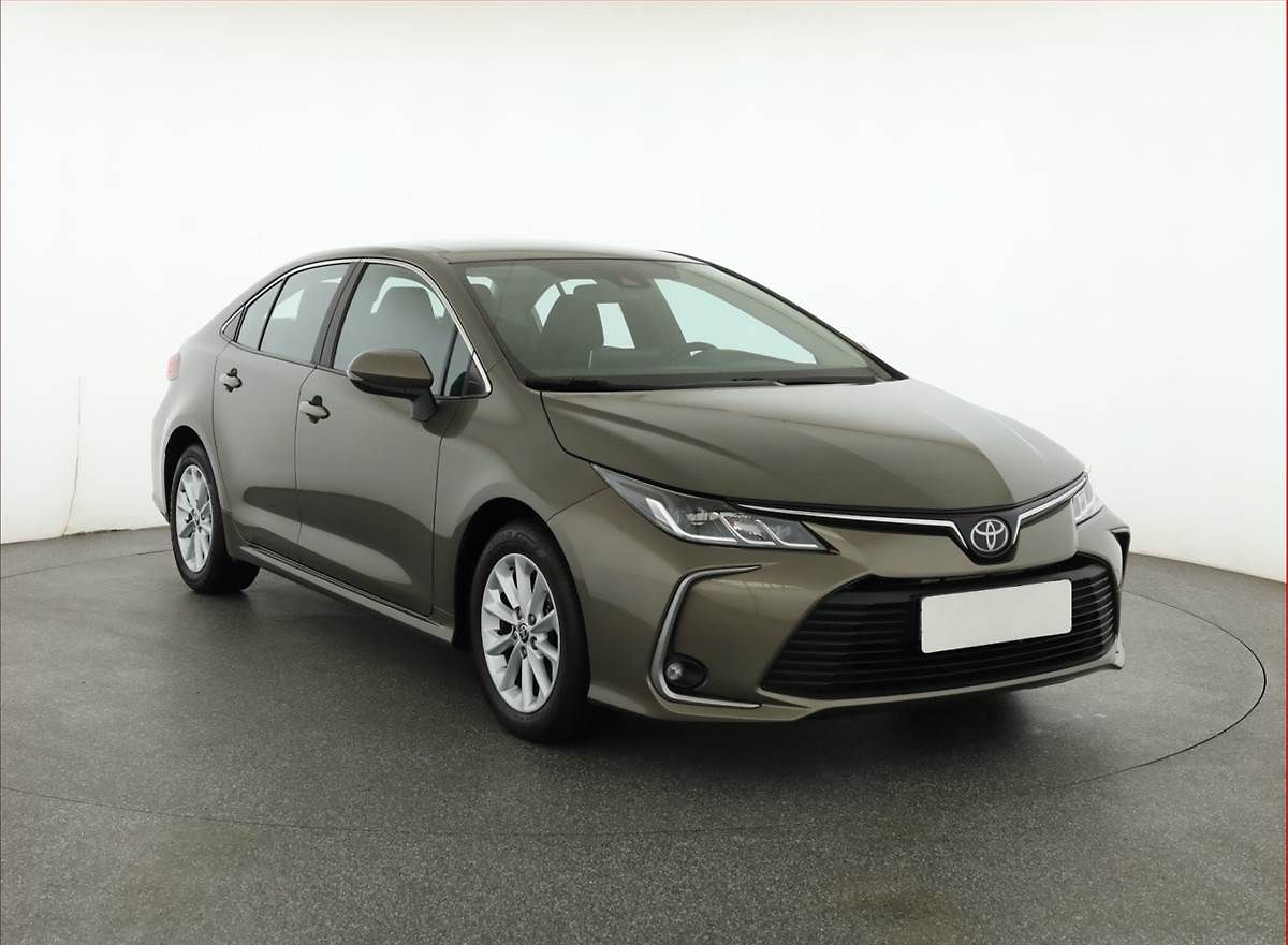 Toyota Corolla Comfort 1.5 VVT-i, Serv.kniha