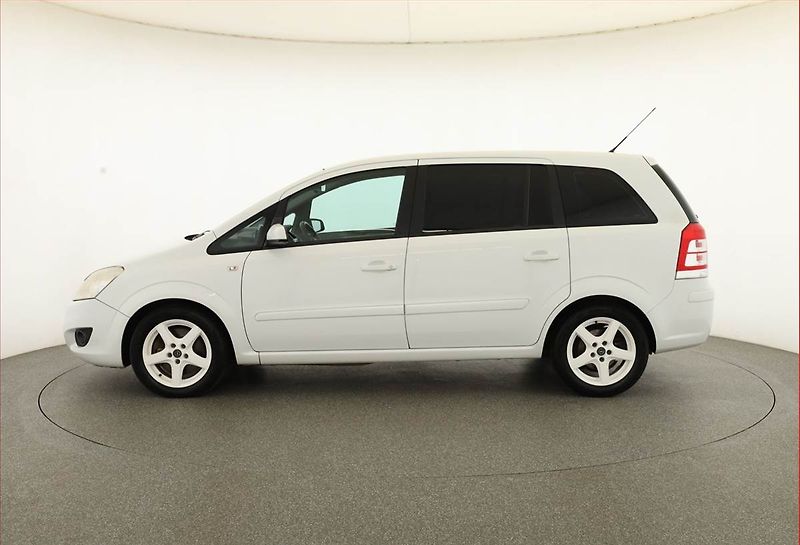 Opel Zafira (2009) 1.7 CDTI, 7 míst, Serv.kniha - fotka 3 z 16