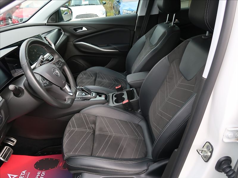 Opel Grandland 1,2 Turbo,96kW,1majČR,ser.kn. - fotka 12 z 28