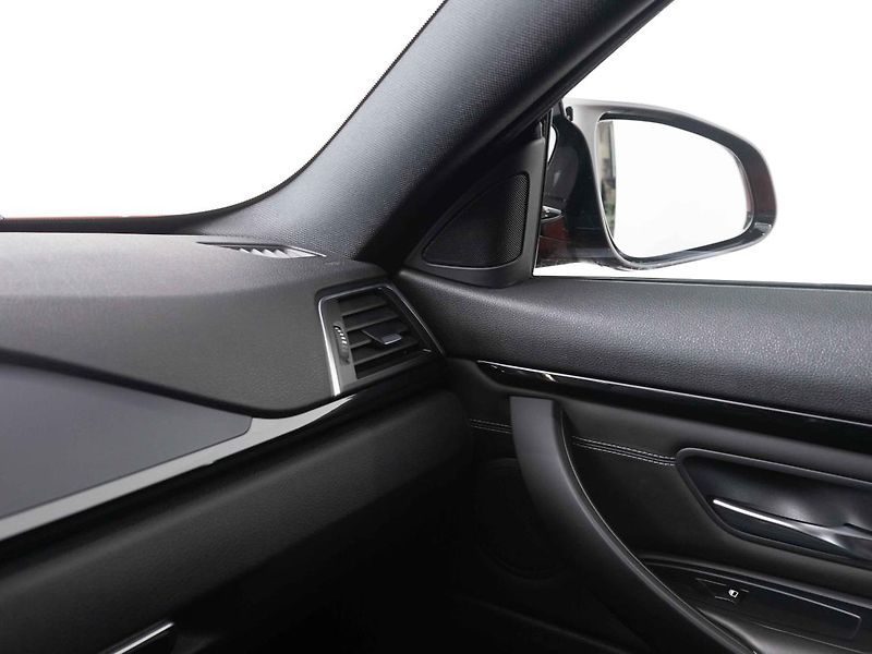 BMW M4 Coupé - fotka 16 z 19