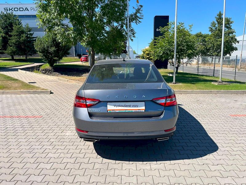 Škoda Superb (2022) STYLE 2.0TSI 206KW 4X4 DSG - fotka 21 z 23