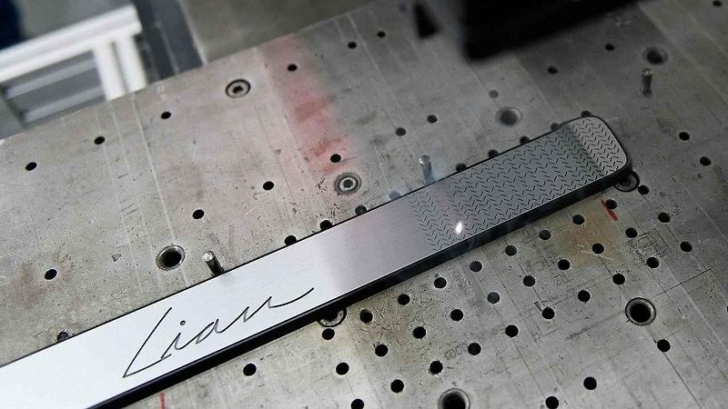 Zakázkové díly personalizační služby Mini Yours Customized.