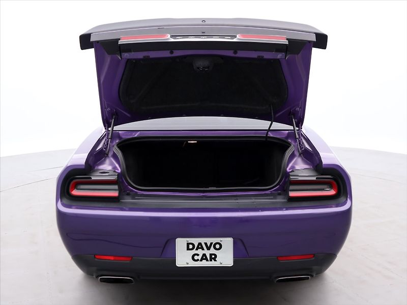Dodge Challenger 5,7 V8 HEMI 277KW Aut.klima - fotka 9 z 31