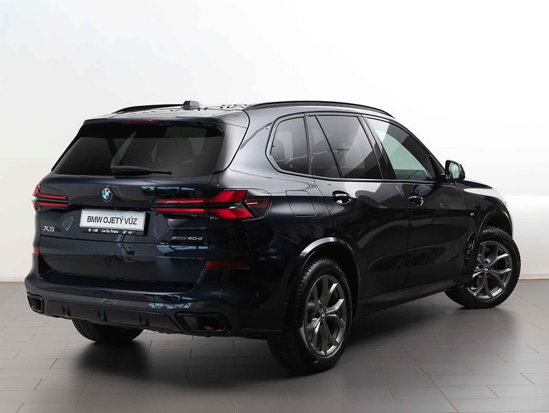 BMW X5 xDrive40d - fotka 5 z 23