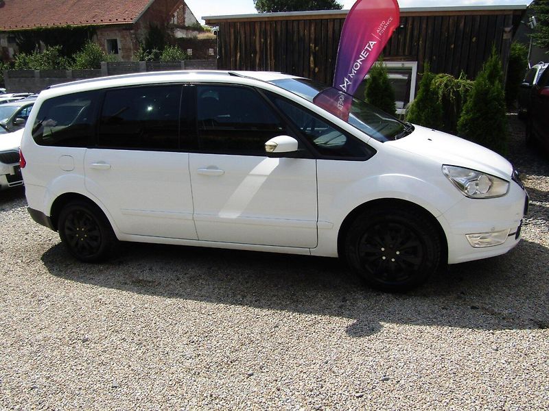 Ford Galaxy (2013) 1.6 TDCi  ZIMNÍ + LETNÍ PNEU - fotka 8 z 34