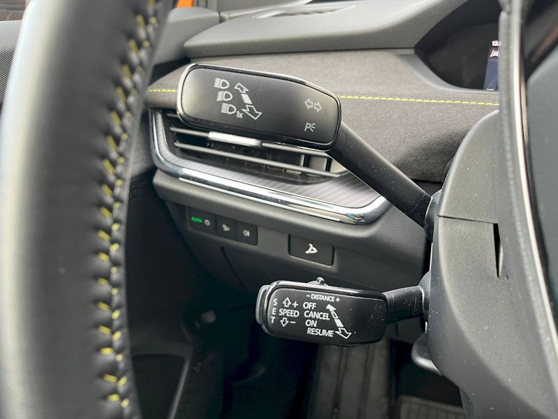Škoda Enyaq (2024) 82 kWh RS 4x4 - fotka 24 z 30
