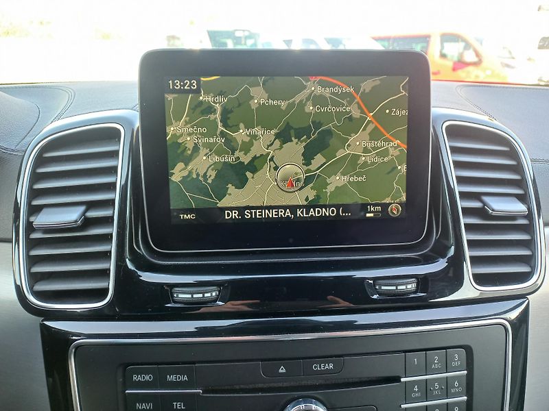 Mercedes-Benz GLE (2017) Coupe 400 245kW 4matic ČR DPH - fotka 19 z 23